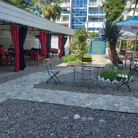 גוניו Hotel Liza מראה חיצוני תמונה