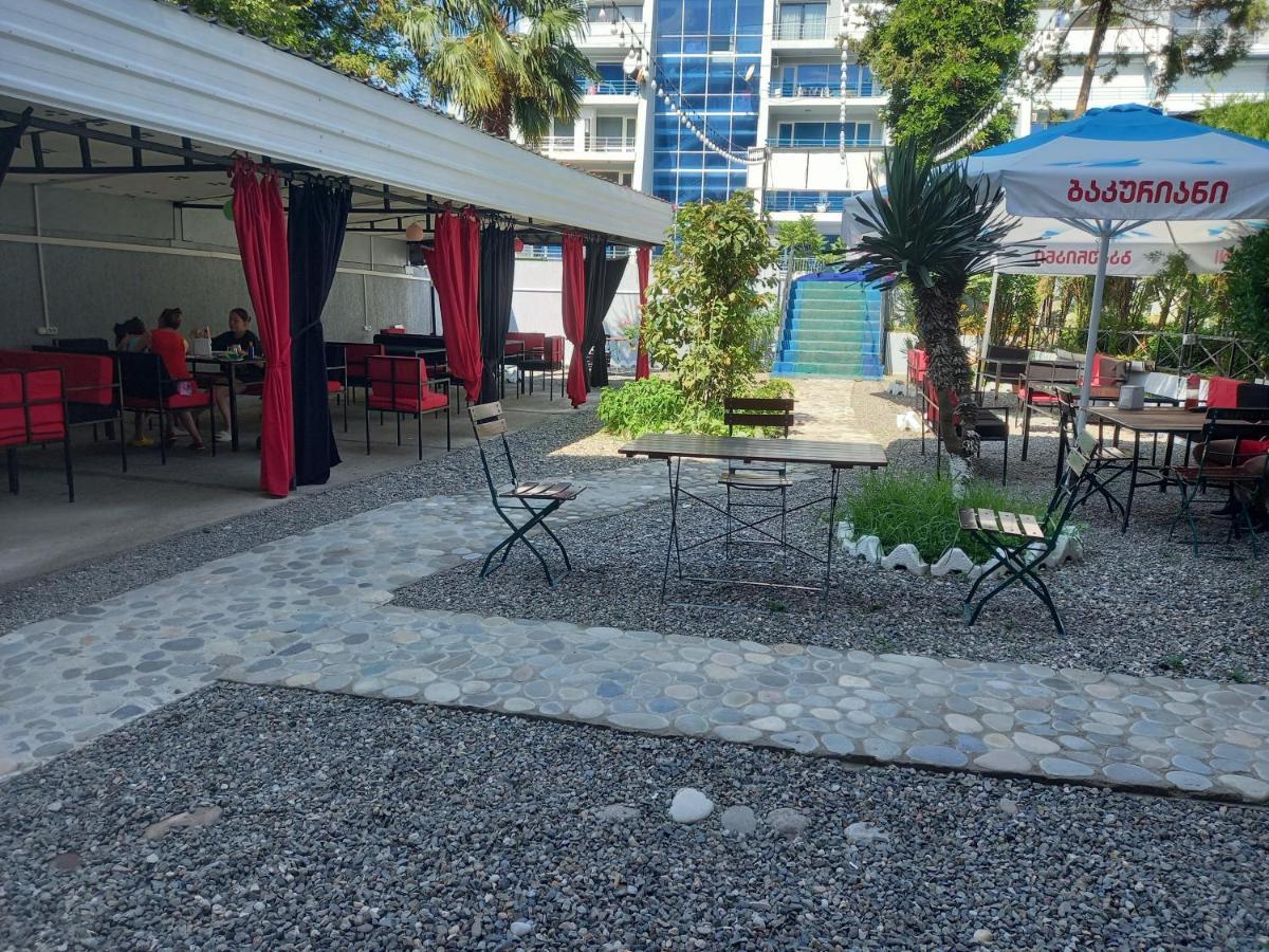 גוניו Hotel Liza מראה חיצוני תמונה